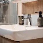 Apartment Skylark - Oslo Penthouse With Jacuzzi & Mountain Brasov
