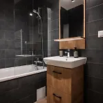 Skylark - Oslo Penthouse With Jacuzzi & Mountain Brasov