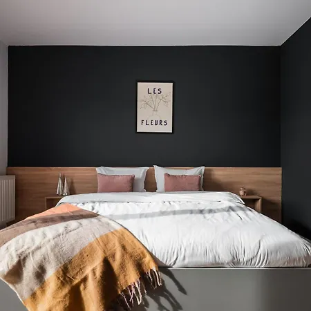 Apartment Skylark - Oslo Penthouse With Jacuzzi & Mountain Brasov