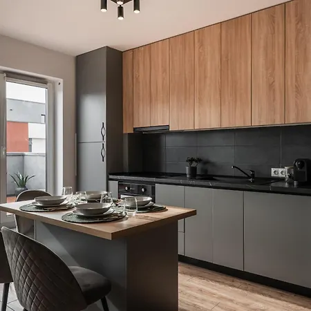 Skylark - Oslo Penthouse With Jacuzzi & Mountain Apartment Brasov
