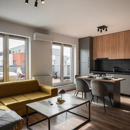 Skylark - Oslo Penthouse With Jacuzzi & Mountain Apartment Brasov