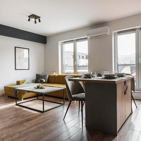 Skylark - Oslo Penthouse With Jacuzzi & Mountain Apartment Brasov