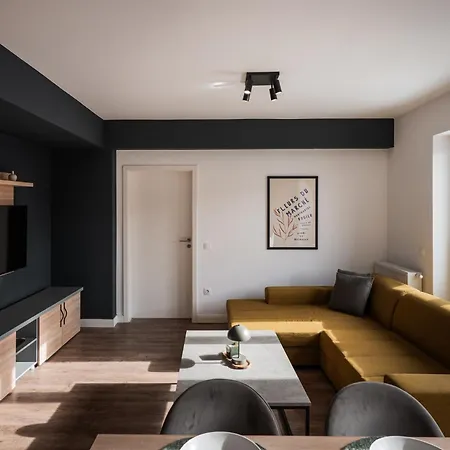 Skylark - Oslo Penthouse With Jacuzzi & Mountain * Brasov