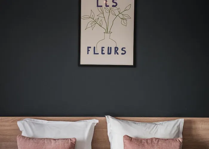 Apartment Skylark - Oslo Penthouse With Jacuzzi & Mountain Brasov